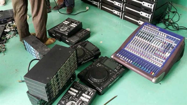 1627557260851468.jpg 表演器材進(jìn)口清關(guān)常規(guī)程序_副本.jpg